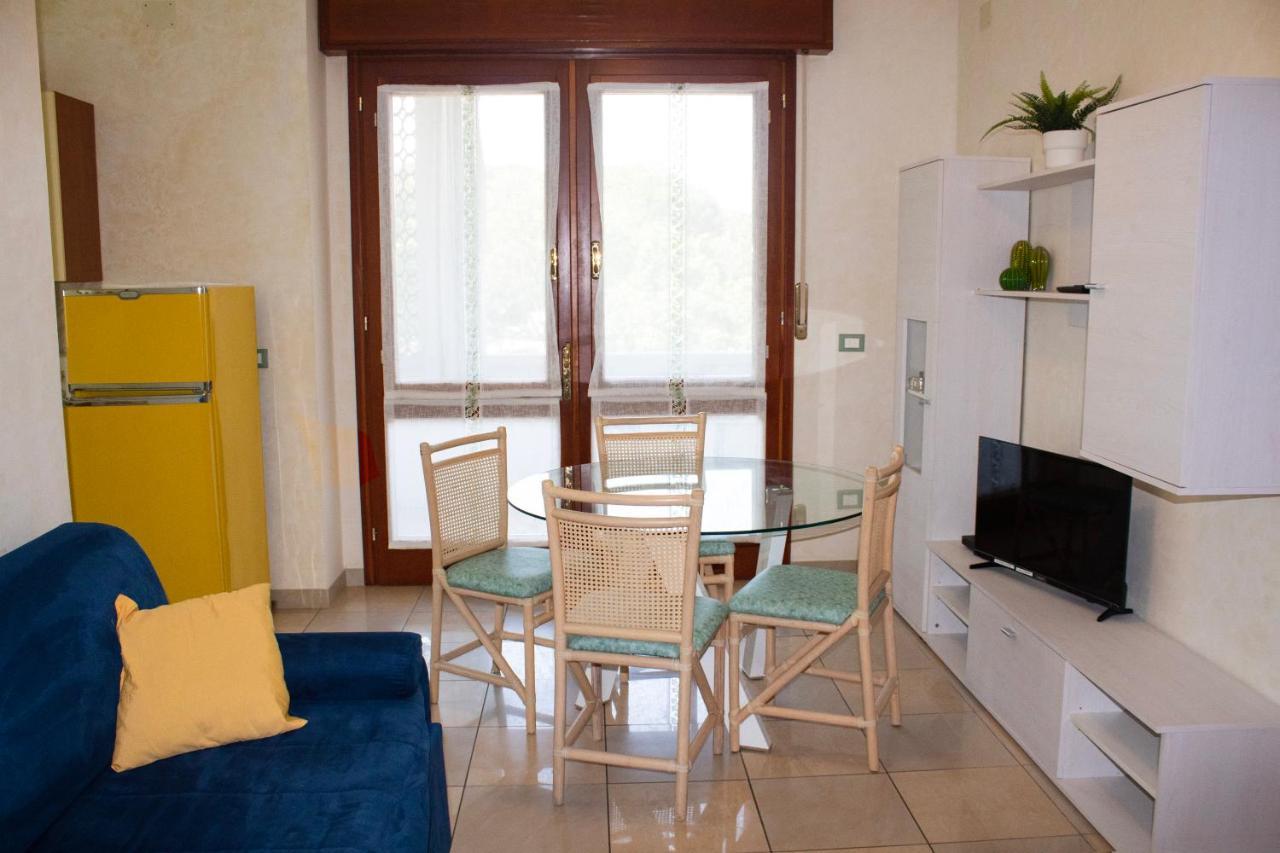 Hotel Hiki 3 Superior Bibione Bagian luar foto
