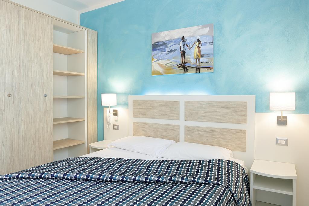 Hotel Hiki 3 Superior Bibione Bagian luar foto
