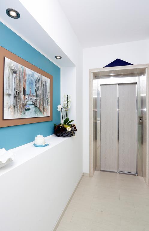 Hotel Hiki 3 Superior Bibione Bagian luar foto