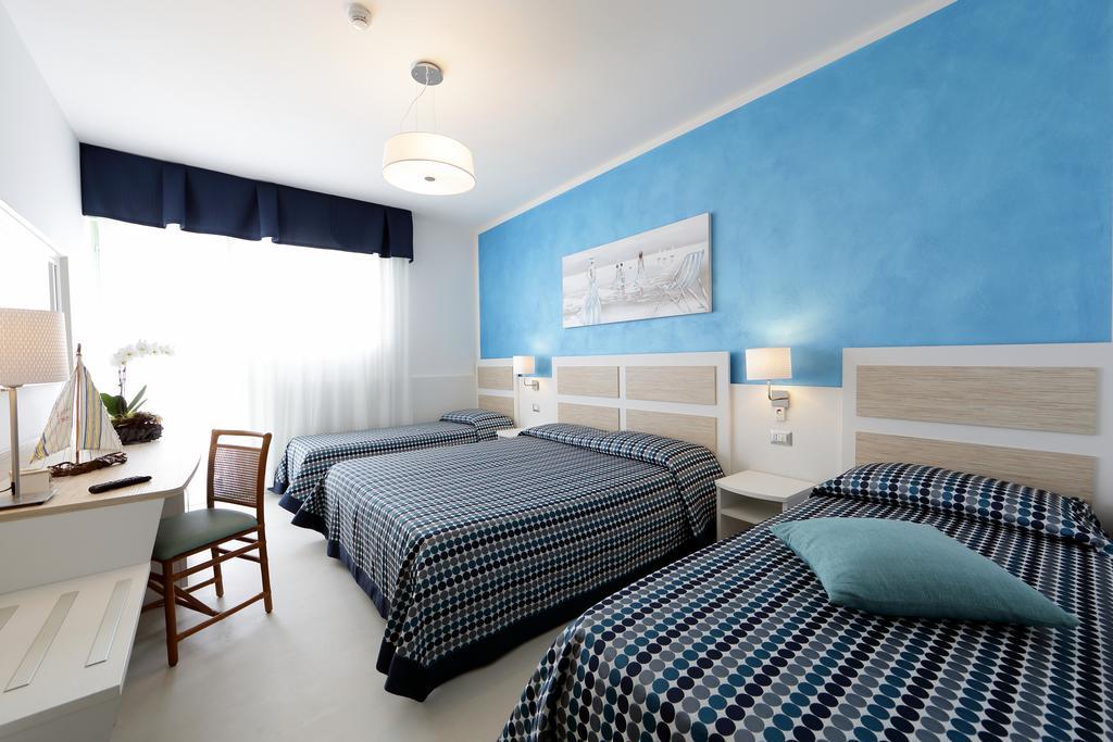 Hotel Hiki 3 Superior Bibione Bagian luar foto